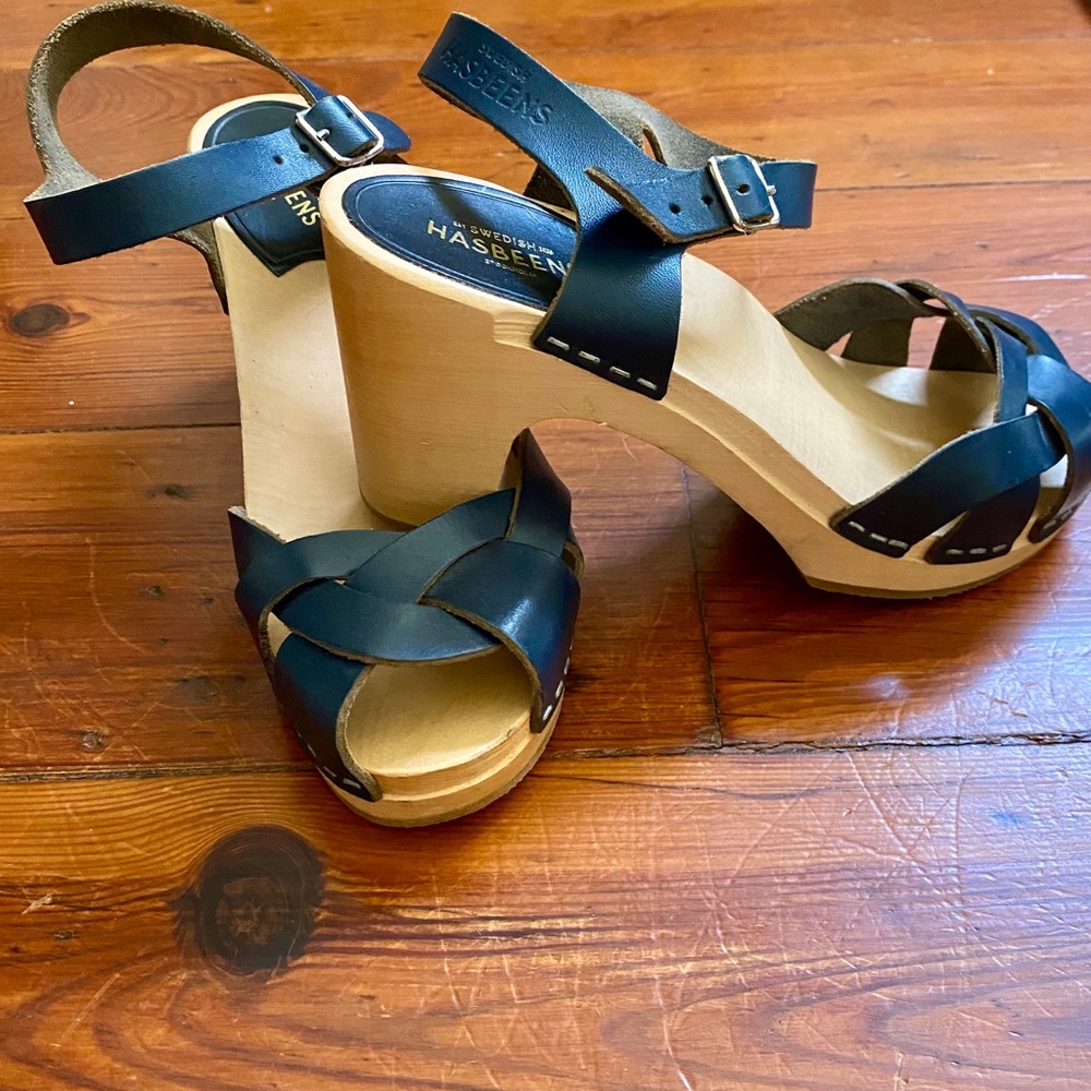 NEVER WORN SUPER CUTE INDIGO sz. 37 SWEDISH HASBEENS!!